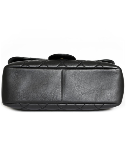 Sac CHANEL cuir matelassé noir