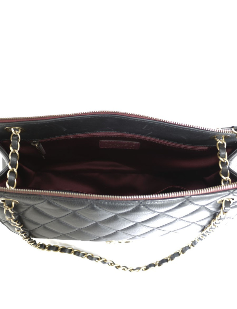 Black CHANEL quilted leather bag