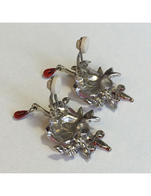 Boucles d'oreille clips DIOR coeur rose et strass multicolore