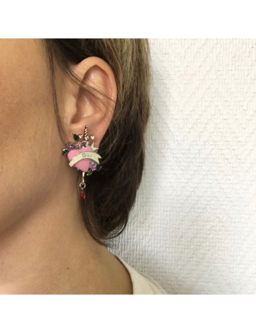 Boucles d'oreille clips DIOR coeur rose et strass multicolore