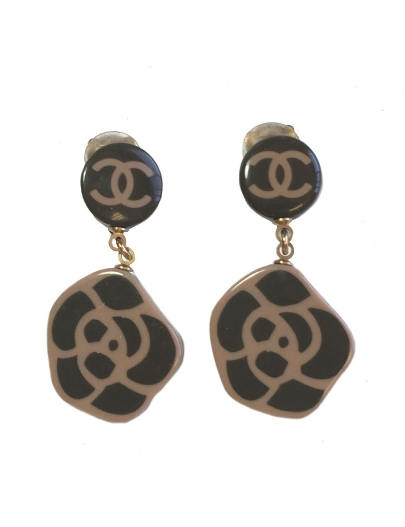 Boucles d'oreille clips CHANEL camélias kaki et marron clair
