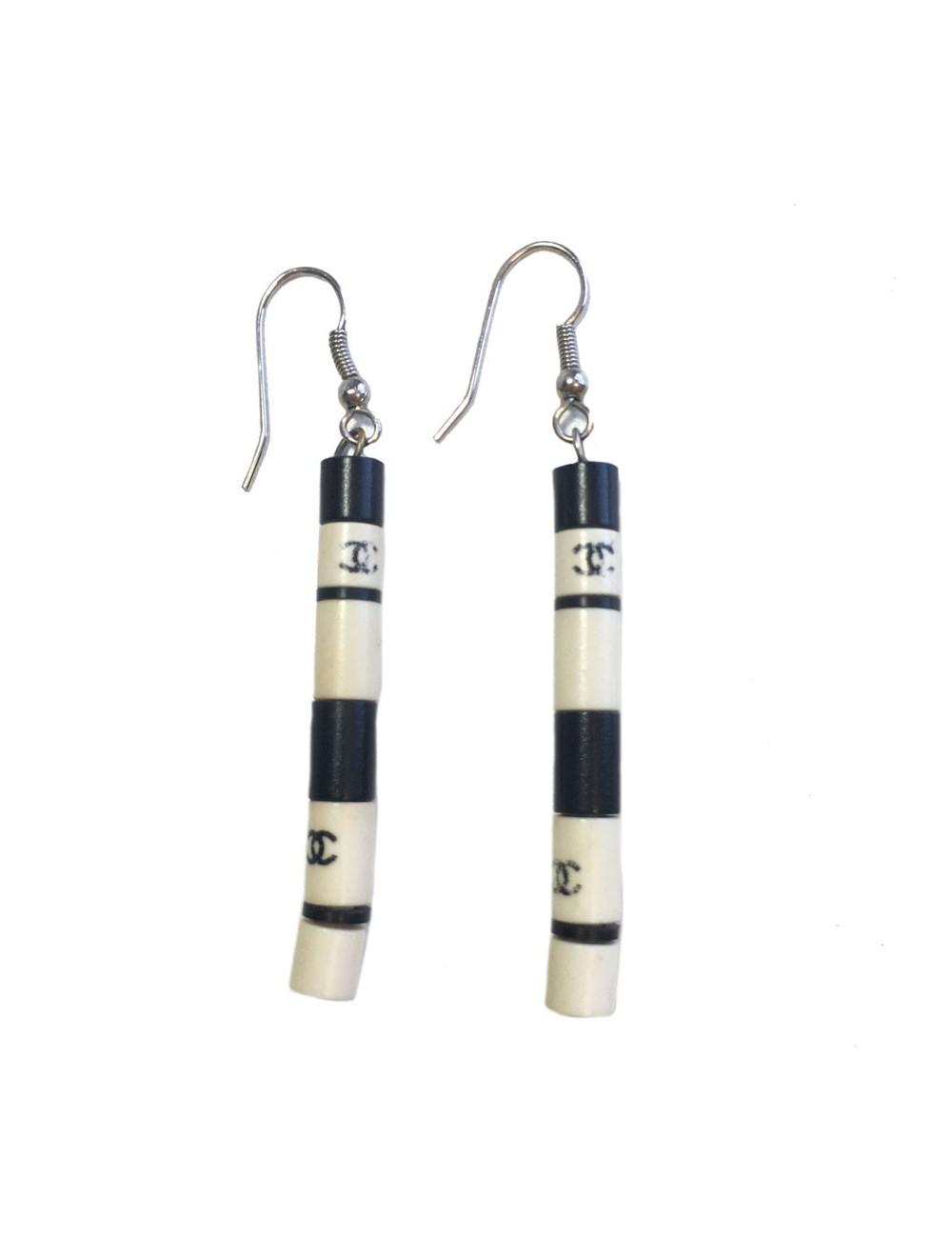 Boucles d'oreille clous CHANEL