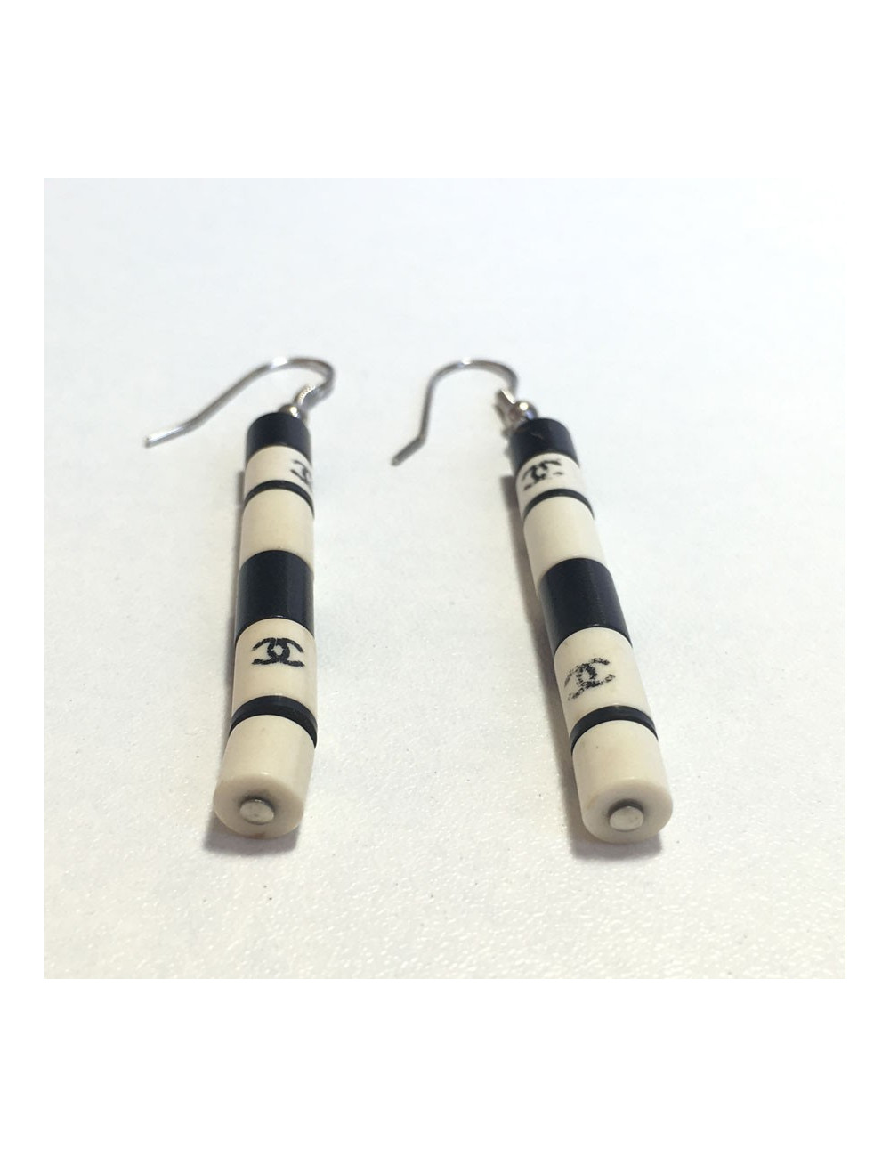 Boucles d'oreille clous CHANEL