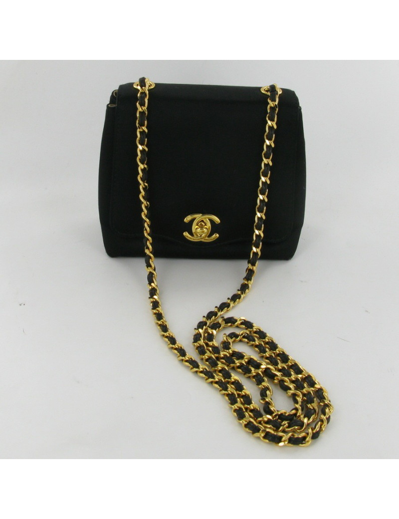 Petit sac en satin vintage CHANEL