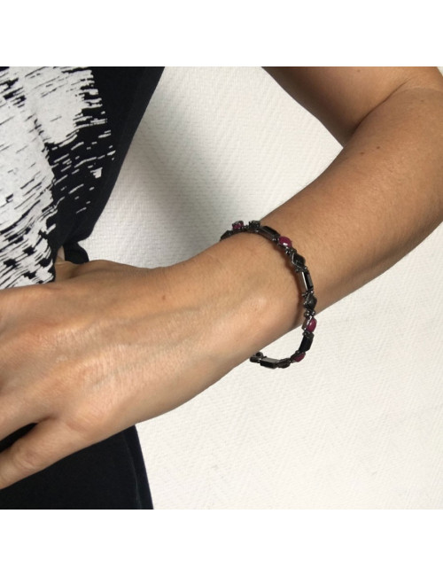 Bracelet CHANEL pâte de verre fuchsia, noir et cristal noir