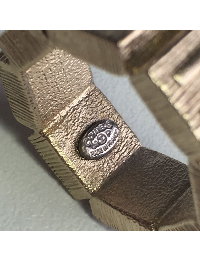 CHANEL ring in gold metal and Pearly Pearl T53