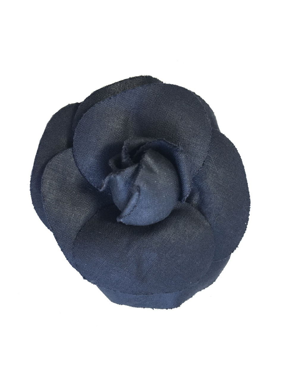 Broche camélia CHANEL en soie noire