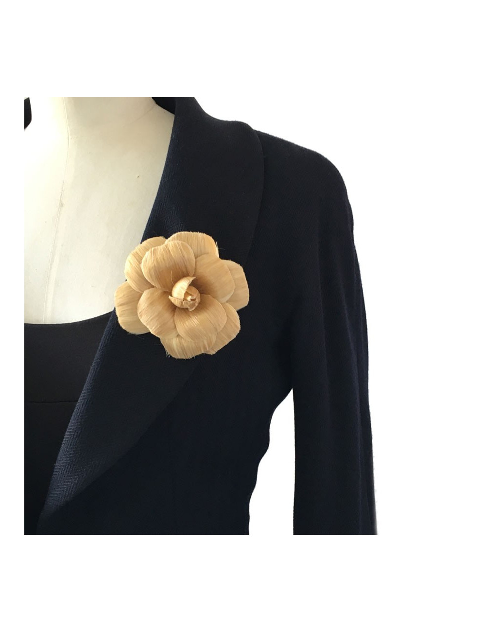 Broche CHANEL camélia blond