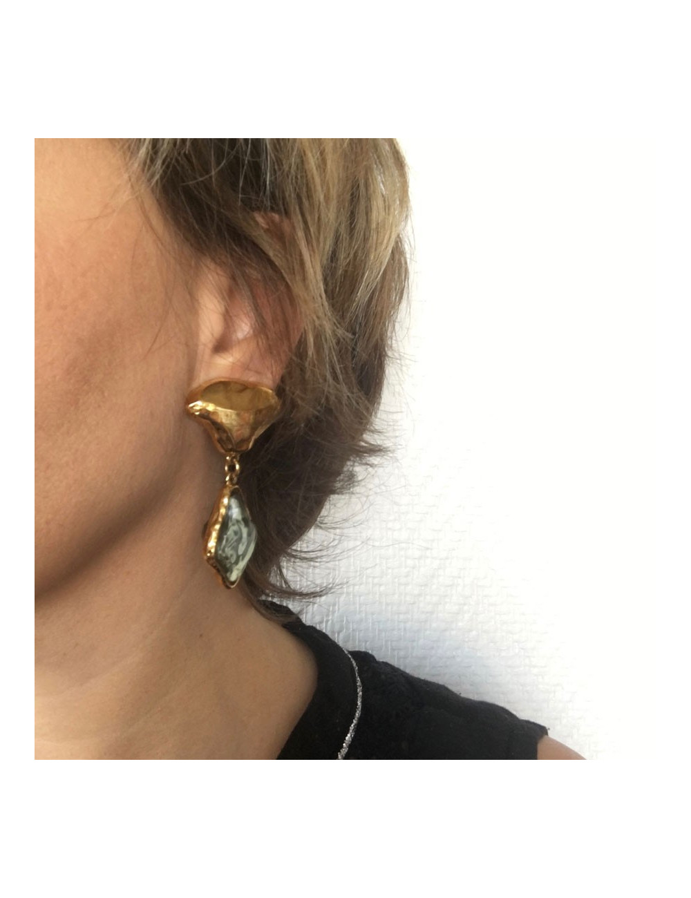 Clips YVES SAINT LAURENT vintage bleu ciel et doré