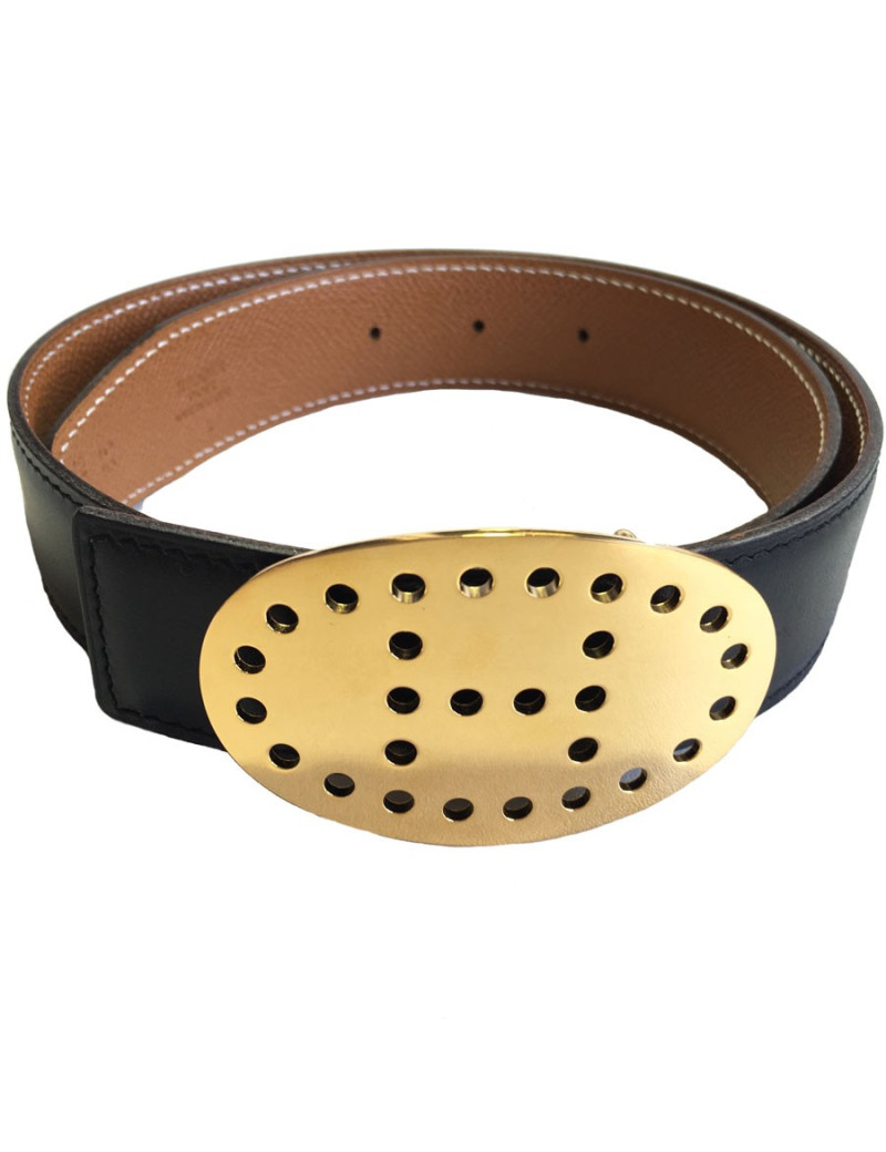 Ceinture HERMES en cuir lisse noir bijouterie dorée T65
