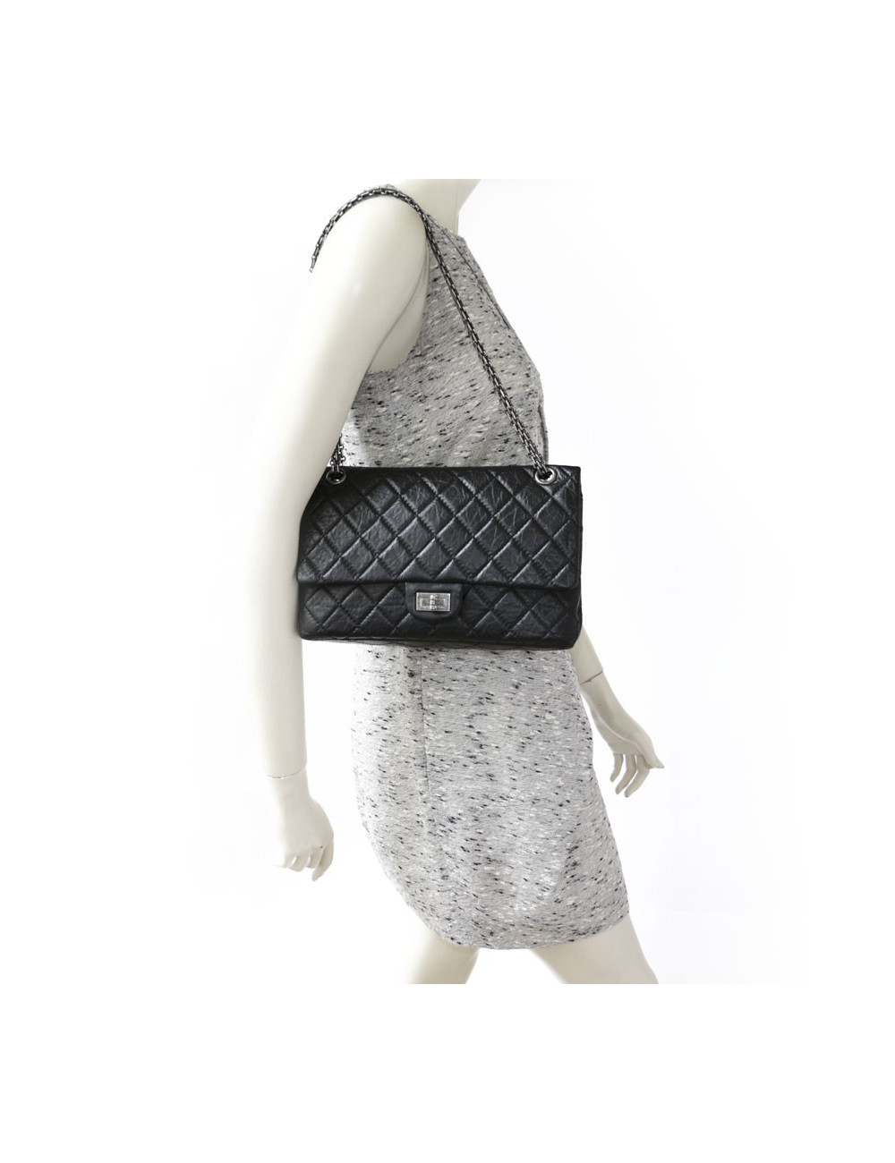 Sac 2.55 CHANEL cuir de veau vieilli noir chaîne argent