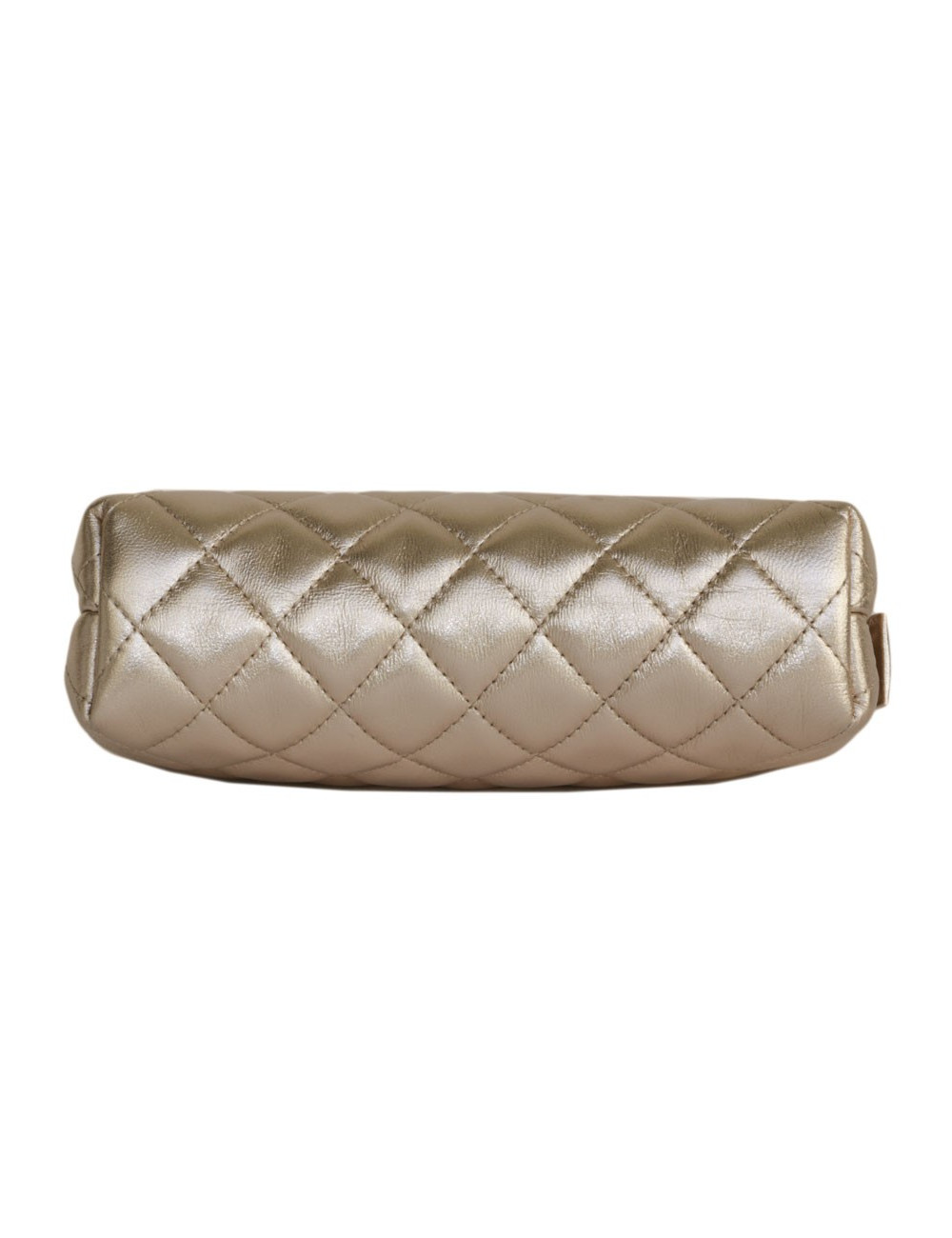 CHANEL shiny powder pink quilted leather wallet