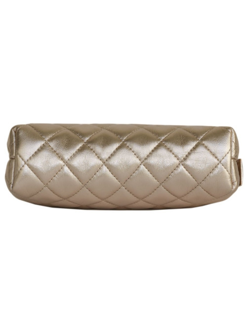 Pochette CHANEL cuir matelassé rose poudré brillant