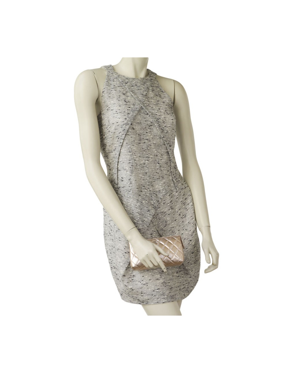 CHANEL shiny powder pink quilted leather wallet