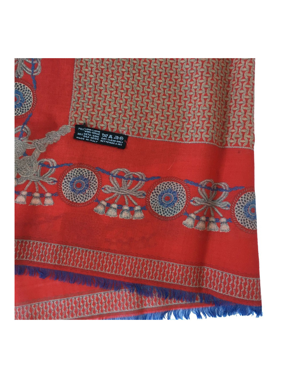 Châle CHANEL frangé en laine et soie rouge 