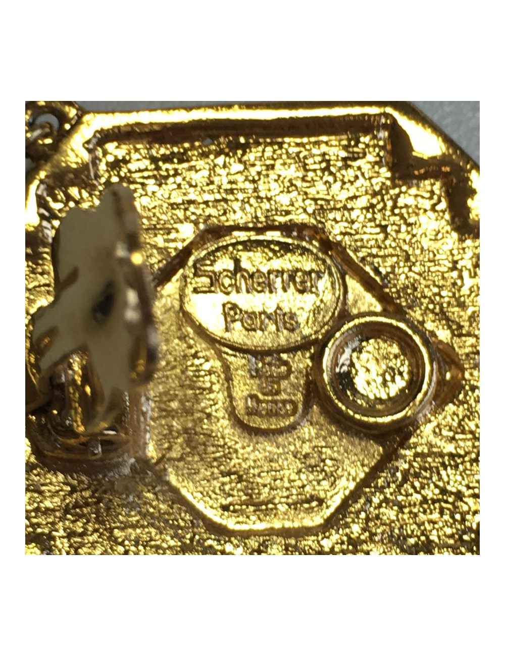 Clips d’oreilles JEAN-LOUIS SCHERRER dorés