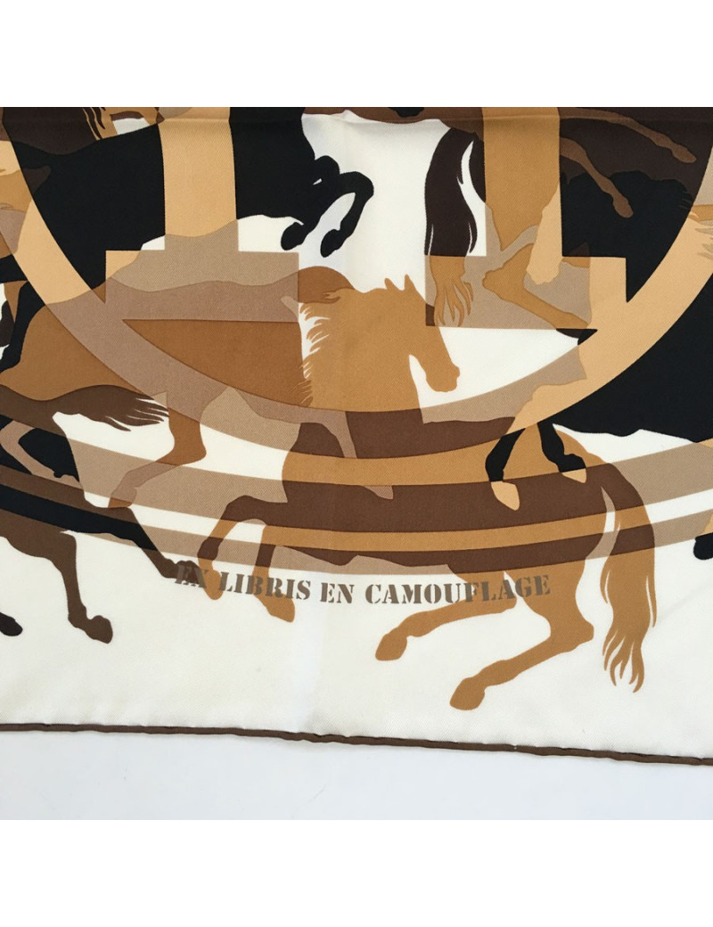 Hermès "Ex Libris in Camouflage" in white and Brown silk