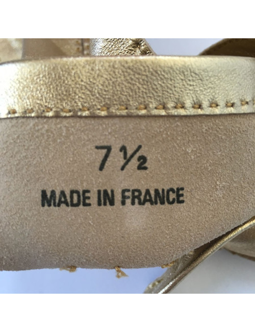 Gants CHANEL cuir d'agneau dorés t 7.5