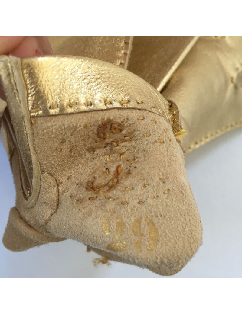 Gants CHANEL cuir d'agneau dorés t 7.5