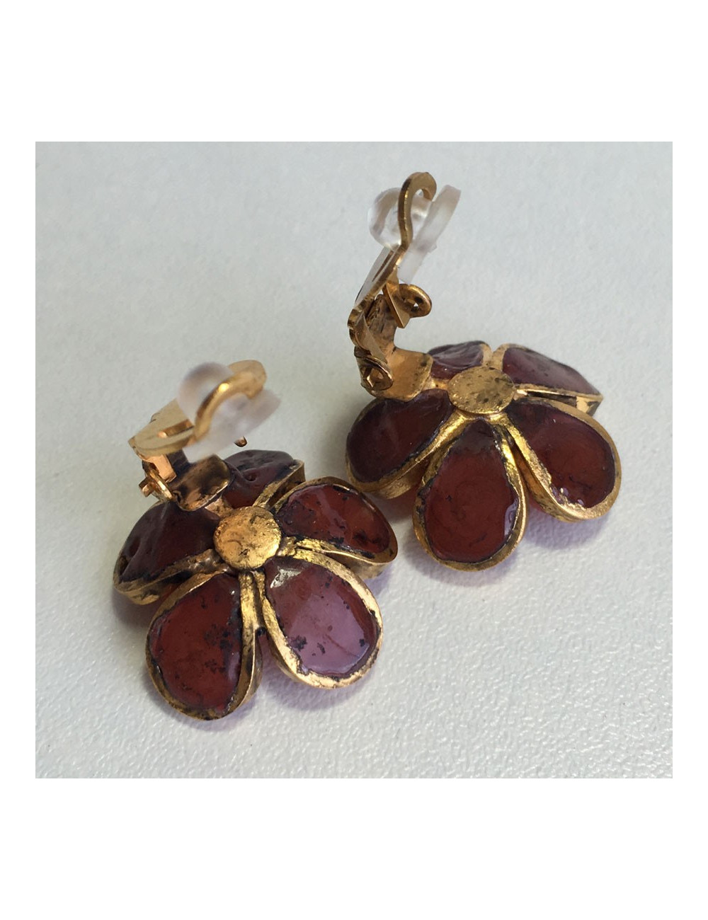 Boucles d'oreille Clips MARGUERITE de VALOIS fleurette en pâte de verre couleur vieux rose
