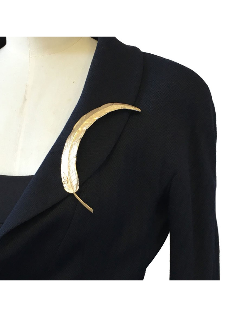 xxx Broche CHANEL plume dorée