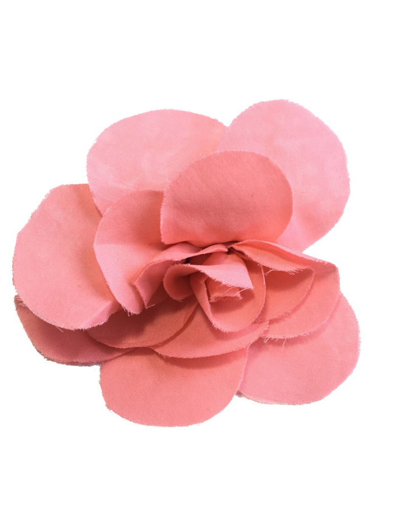 Broche CHANEL camélia en soie rose