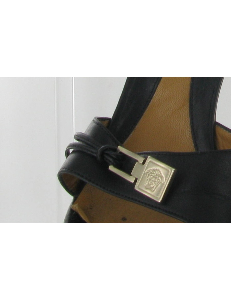 GIANNI VERSACE t 37 black leather mules