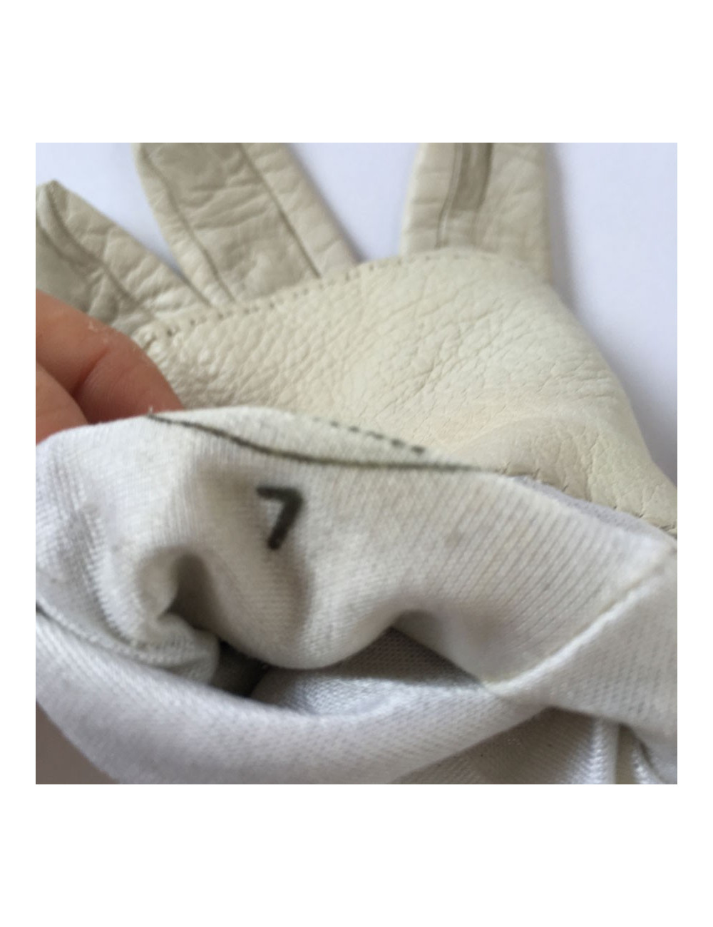 HERMES gloves in cream size lamb leather 7
