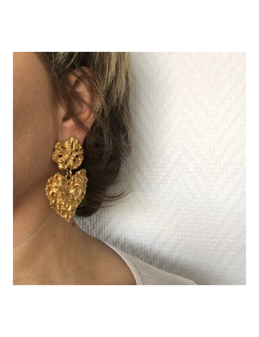 Golden vintage CHRISTIAN LACROIX clips