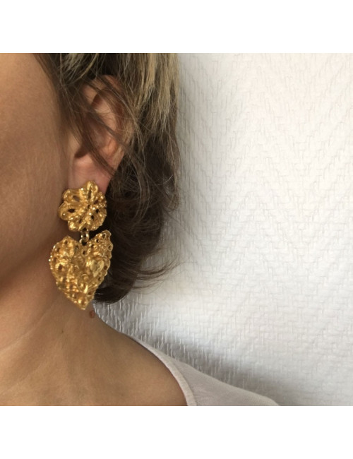 Golden vintage CHRISTIAN LACROIX clips