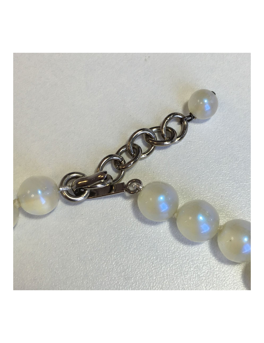 Collier CHANEL perles claires