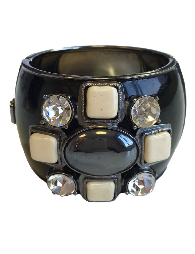 Manchette CHANEL noire couture