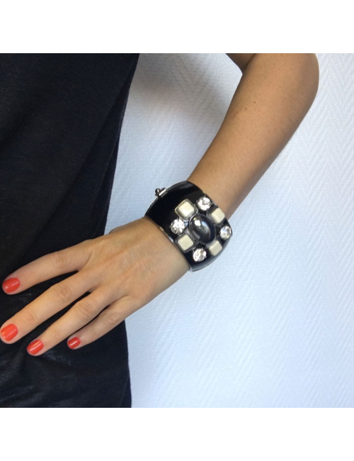 Manchette CHANEL noire couture