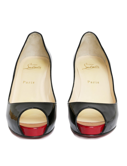 CHRISTIAN LOUBOUTIN T38 Black patent leather pumps