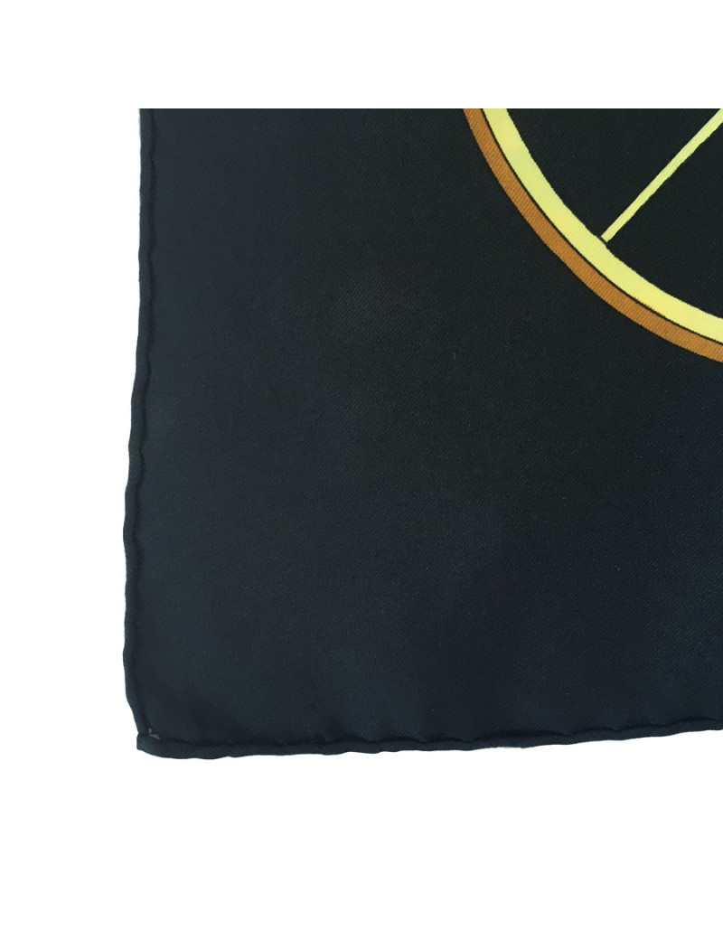 Carré HERMES "Springs" en soie noire et or