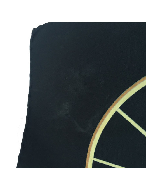 Carré HERMES "Springs" en soie noire et or