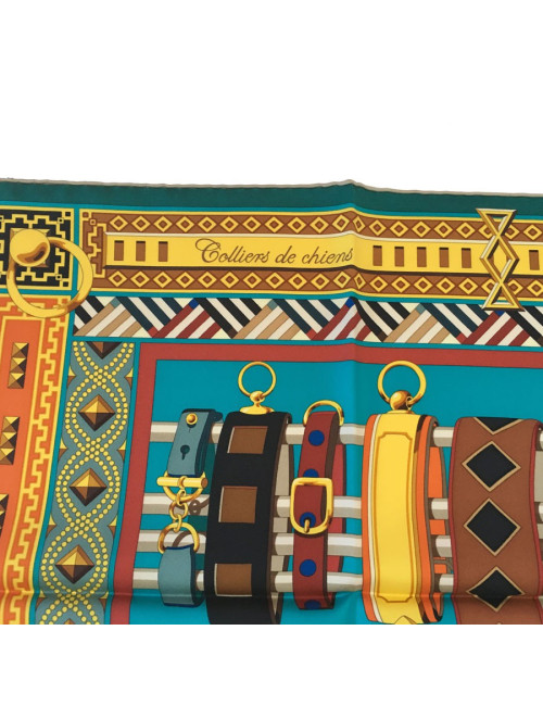 xxx Carré HERMES "Colliers de chiens" en soie multicolore