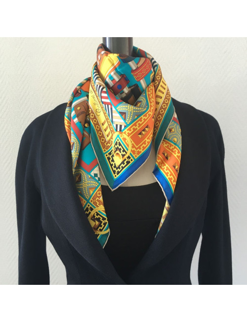 xxx Carré HERMES "Colliers de chiens" en soie multicolore