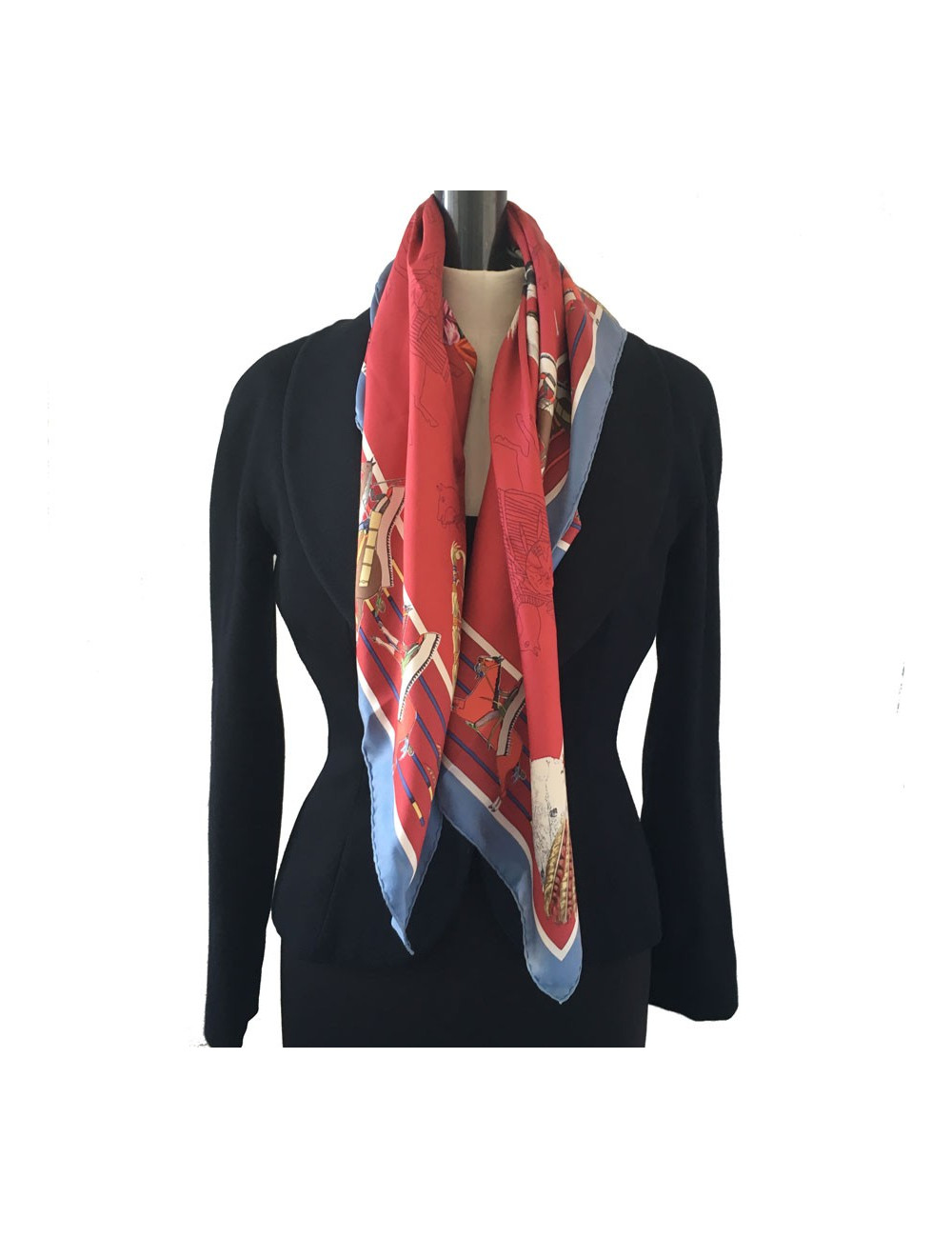 Carré HERMES "Pani Lashar Pawnee en soie rouge et fond multicolore