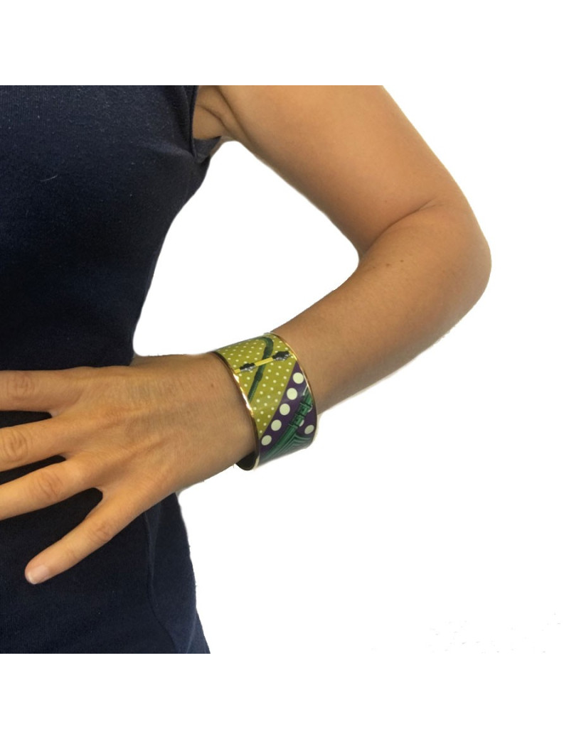 Bracelet HERMES extra large en émail et plaqué or