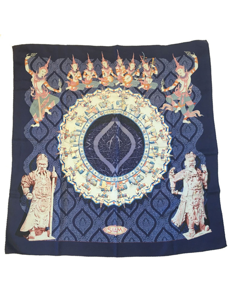 Carré HERMES "SIAM" en soie bleue nuit
