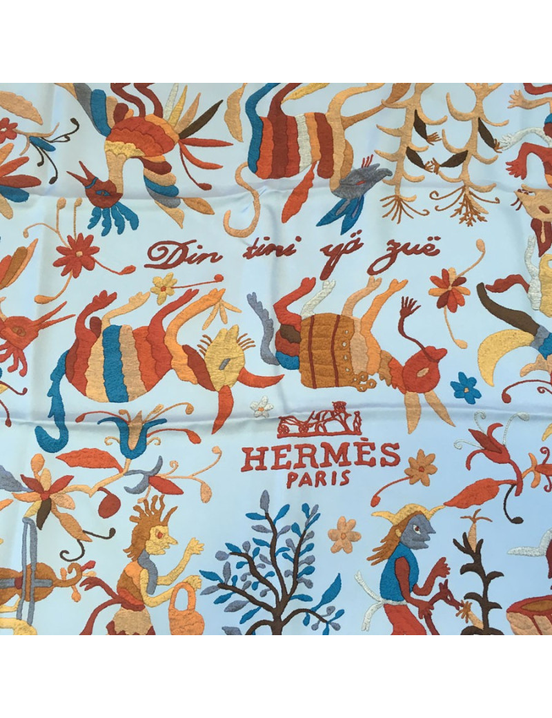 xxx Carré HERMES "Din tini ya sue" en soie bleue