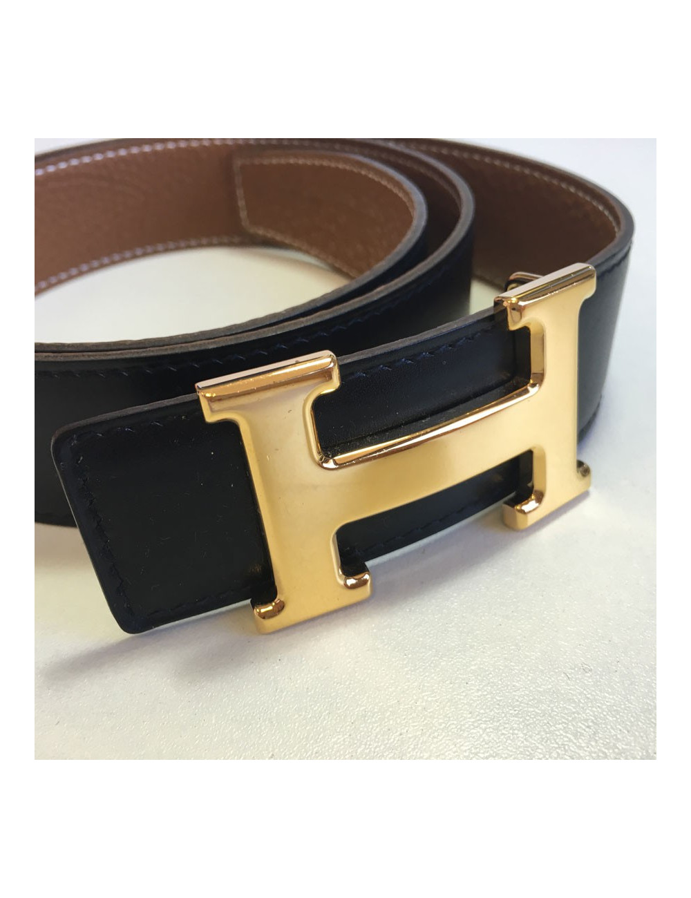 xxx Ceinture HERMES T 85 réversible en cuir box noir et cuir togo gold