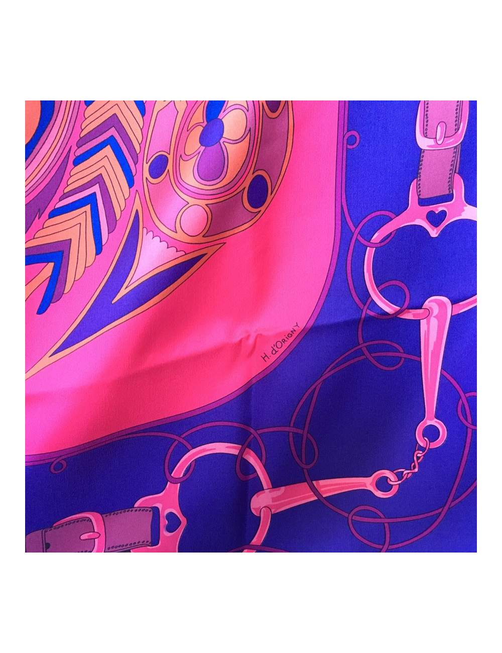 Châle HERMES "Folklore" en twill de soie rose, mauve, marron