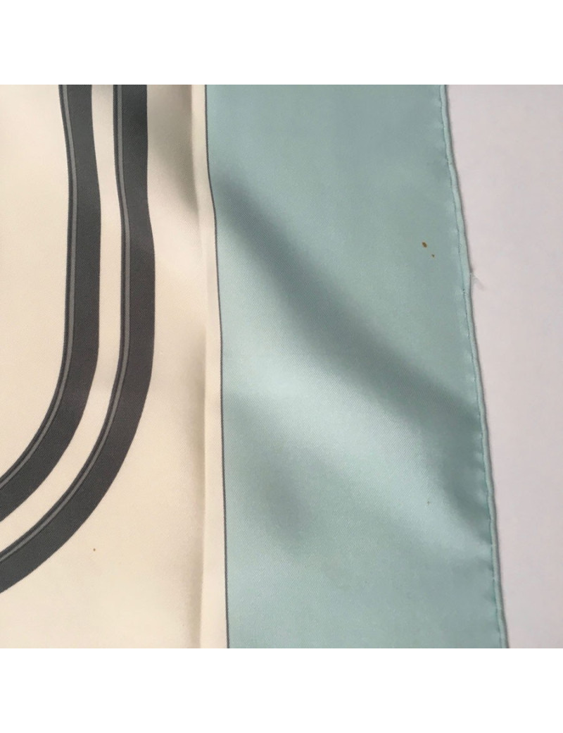 A NETTOYER Carré HERMES Brides de Gala soie ivoire et bleu ciel