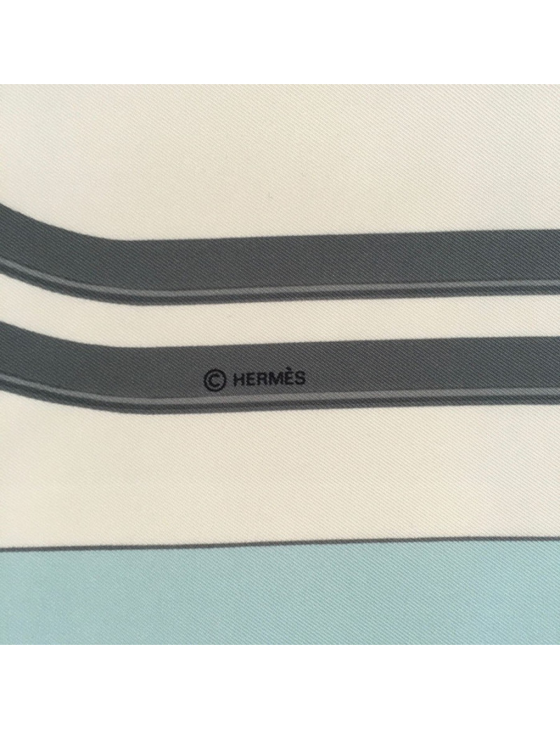 A NETTOYER Carré HERMES Brides de Gala soie ivoire et bleu ciel