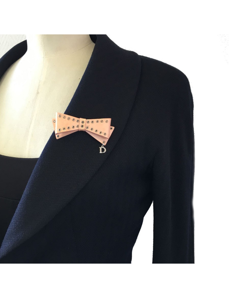 PIN node CHRISTIAN DIOR pink