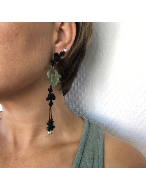 Collector DIOR clip-on earrings in fine black cord and DIOR in silver plated metal and green resin