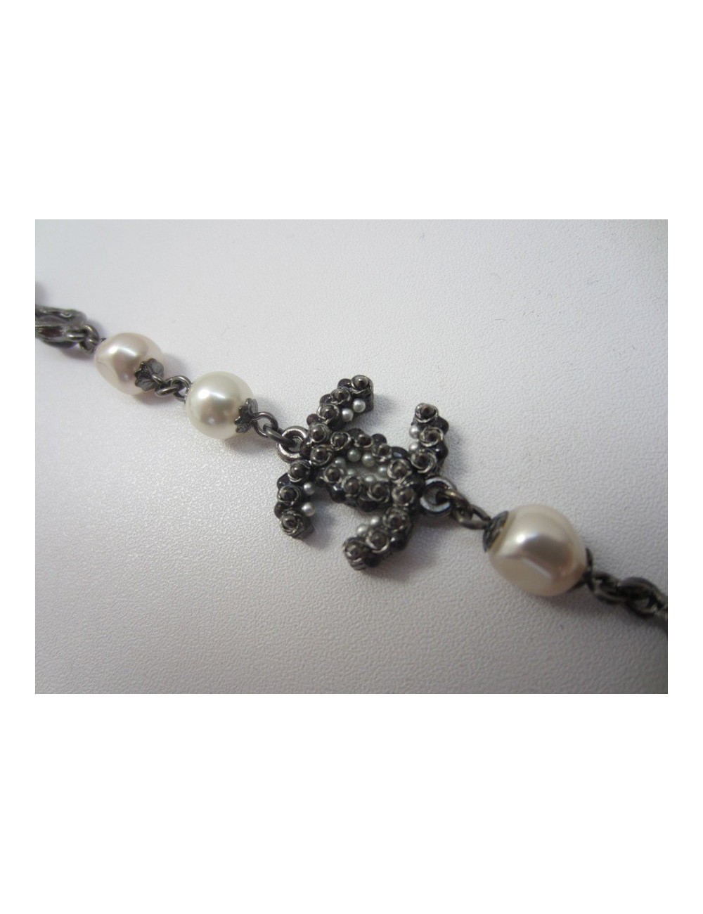 Sautoir long noir Pompon CHANEL