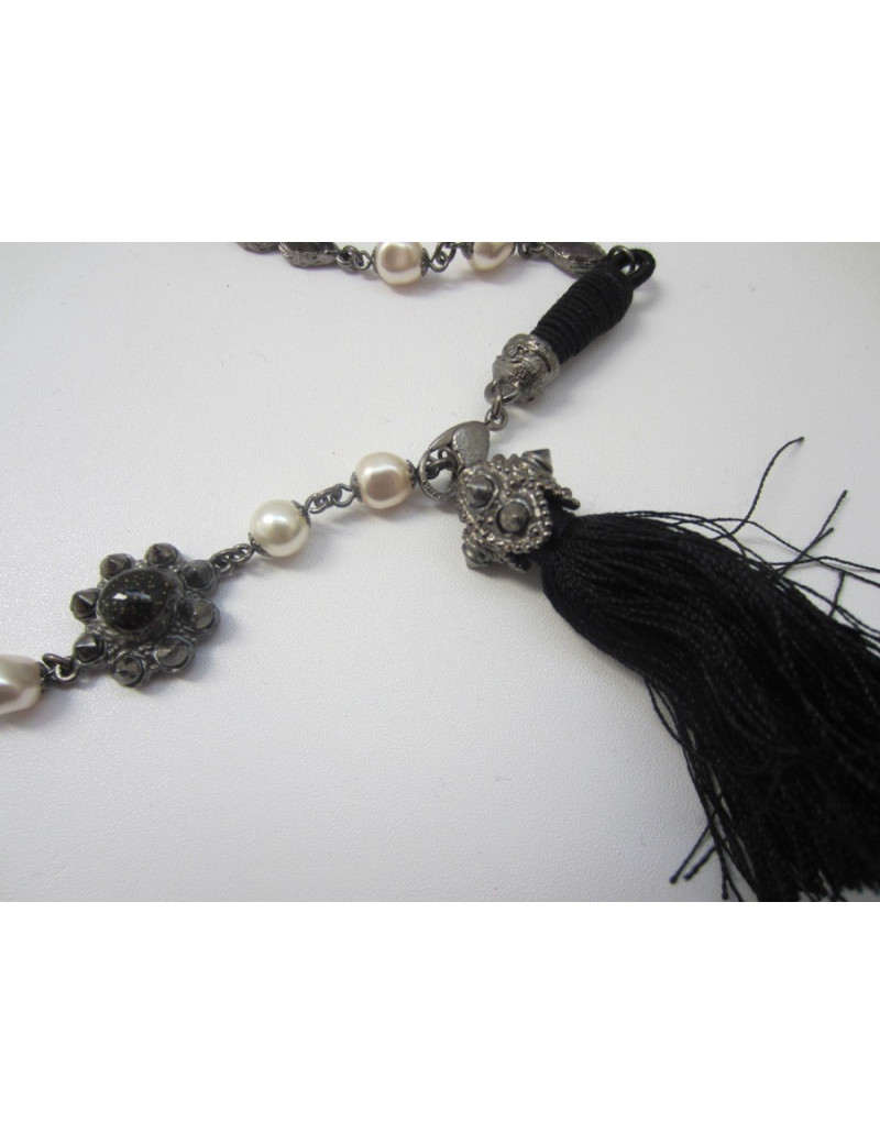 Sautoir long noir Pompon CHANEL